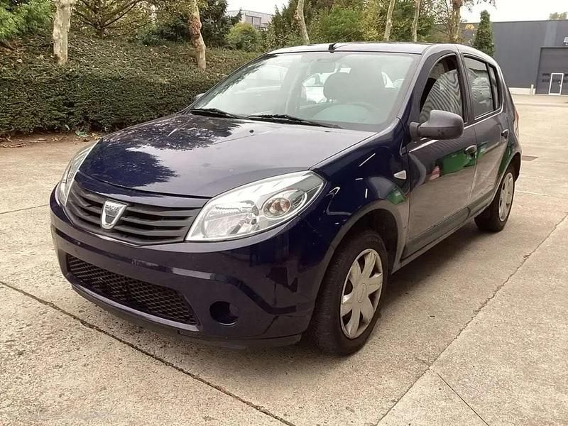 Argent Utilisé 2011 Dacia Sandero Ambiance Berline | 3 990 € (Prix juste) - Image 1/4