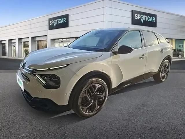 Blanc banquise (o) Occasion 2021 Citroën C4 PureTech Berline | 14 999 € (Bon prix) - Image 1/4