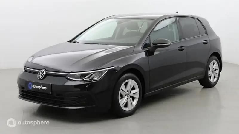 Utilisé 2023 VW Golf VIII Life Berline | 22 999 € (Prix juste) - Image 1/4
