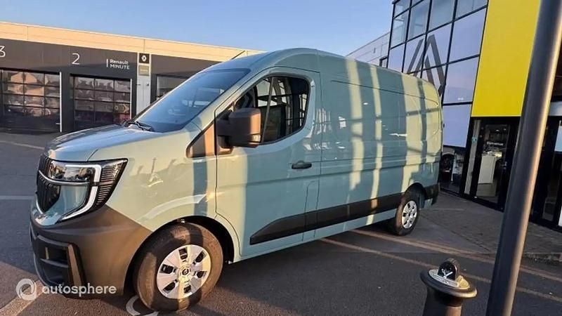 Bleu Nouvelle 2025 Renault Master Van | 48 999 € - Image 1/4