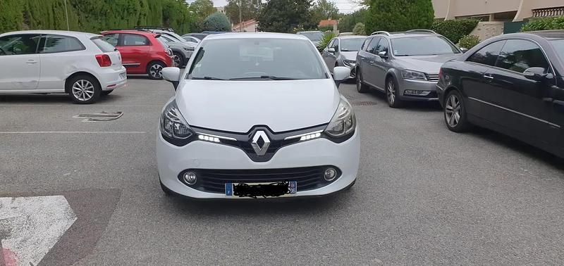 Occasion Renault Clio GrandTour Zen 90 ch (66 kW) 2013 Break