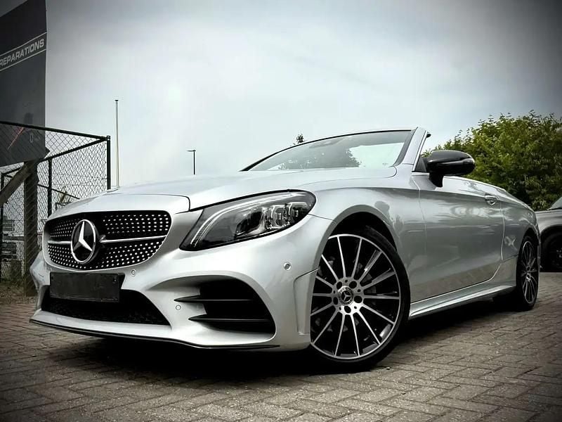 Gris Occasion 2020 Mercedes C220 AMG Cabriolet | 34 950 € (Prix juste) - Image 1/4