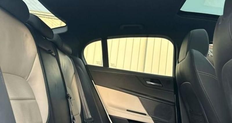 Occasion Jaguar XE R-Sport 181 ch (133 kW) 2018 Blanc Berline