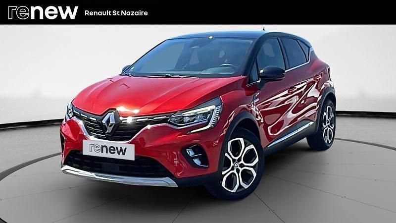 Rouge Utilisé 2022 Renault Captur Intens SUV | 17 990 € (Prix assez cher) - Image 1/4