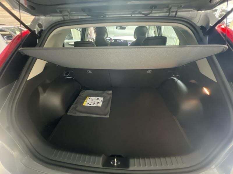 Image 3/4