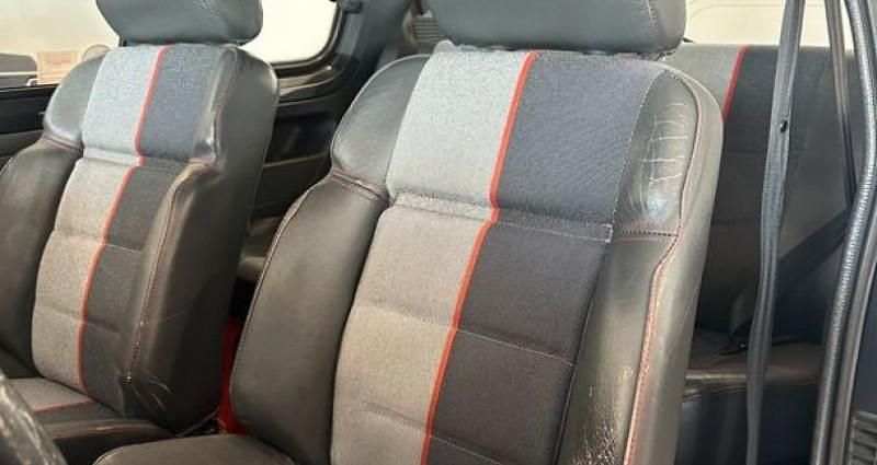 Occasion Peugeot 205 GTi 131 ch (96 kW) 1987 Gris Citadine