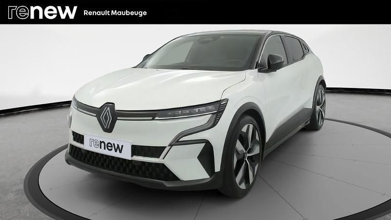 Blanc Utilisé 2022 Renault Mégane Techno Berline | 23 999 € (Prix juste) - Image 1/4