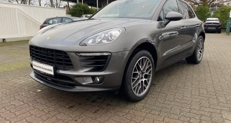 Gris agate Utilisé 2018 Porsche Macan SUV | 49 950 € (Prix juste) - Image 1/4
