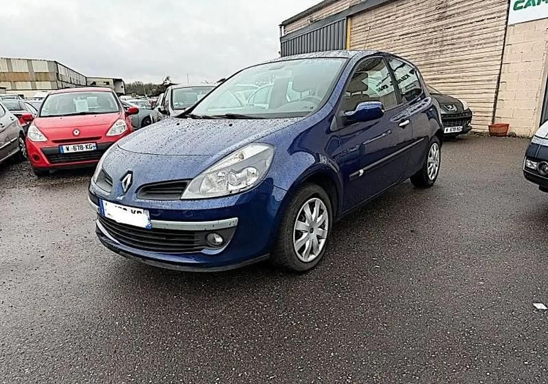 Bleu Occasion 2005 Renault Clio III Dynamique Berline | 3 999 € (Super prix) - Image 1/4