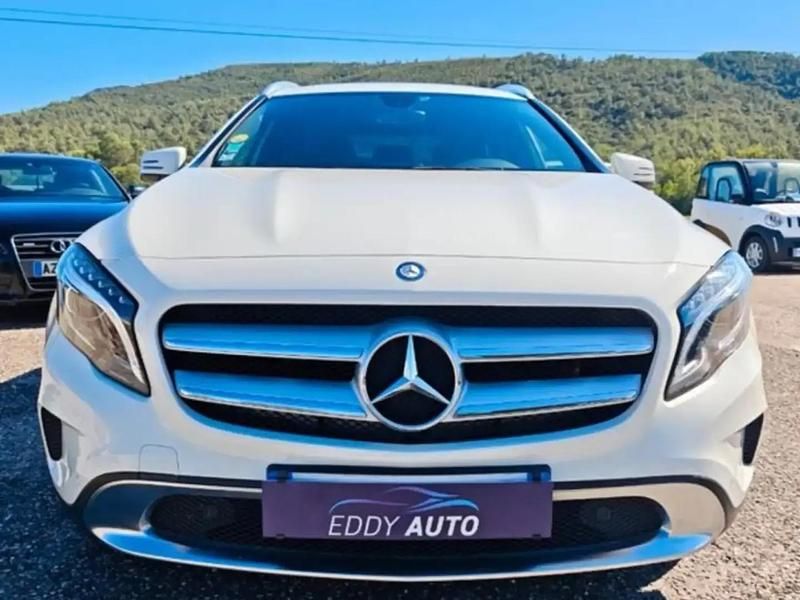 Blanc Utilisé 2015 Mercedes GLA180 SUV | 18 450 € - Image 1/4