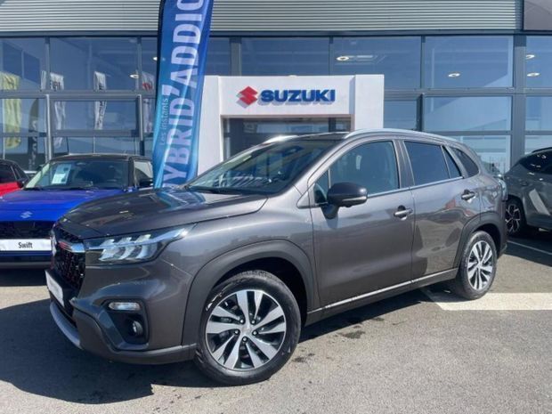 Utilisé 2025 Suzuki SX4 S-Cross Style SUV | 27 980 € (Prix juste) - Image 1/4