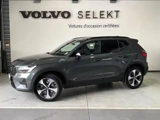 Vert Nouvelle 2025 Volvo XC40 Ultra SUV | 46 900 € (Prix cher) - Image 1/4