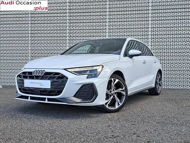 Blanc glacier métallisé Occasion 2025 Audi A3 S-Line | 36 990 € (Prix assez cher) - Image 1/4