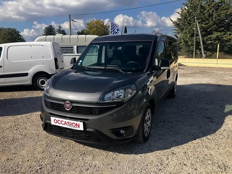 Gris Utilisé 2021 Fiat Doblò Monospace | 14 900 € (Prix juste) - Image 1/4