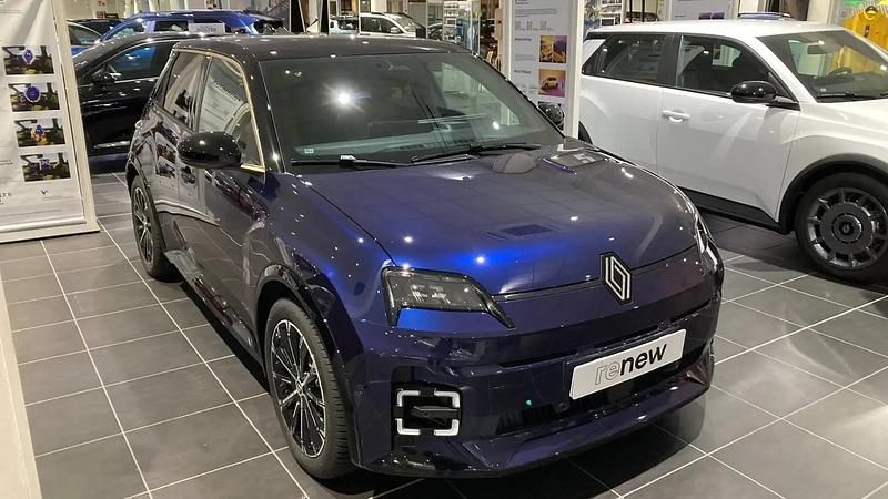 Bleu Nouvelle 2025 Renault 5 E-Tech Iconic Berline | 37 040 € (Prix cher) - Image 1/4