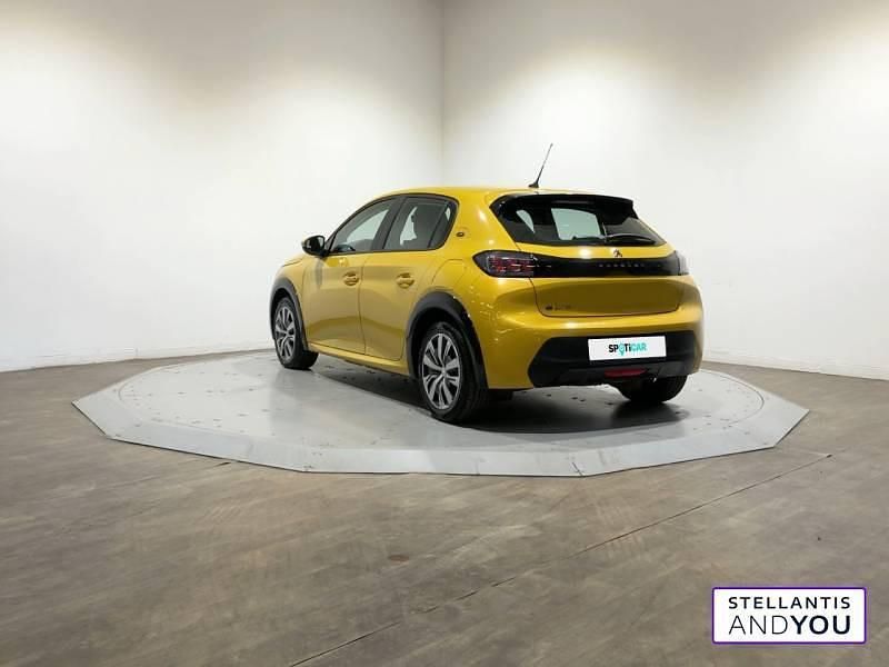 Occasion Peugeot e-208 Active 100 kW (136 ch) 2021 Jaune Citadine