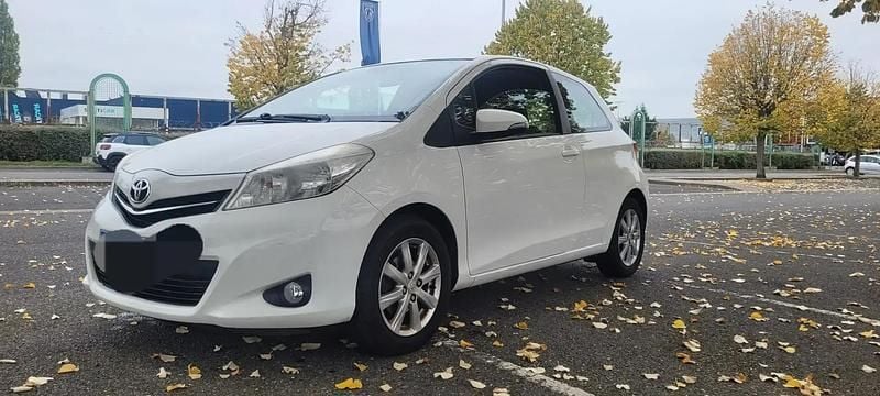 Utilisé 2014 Toyota Yaris Berline | 4 700 € (Prix juste) - Image 1/4