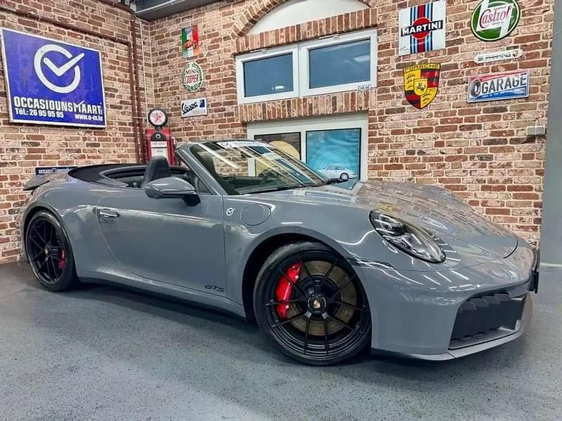 Gris Occasion 2025 Porsche 992 Cabriolet | 187 970 € - Image 1/4