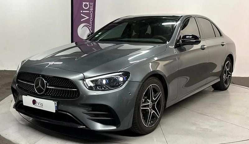 Gris Occasion 2021 Mercedes E220 AMG line Berline | 34 490 € (Super prix) - Image 1/4