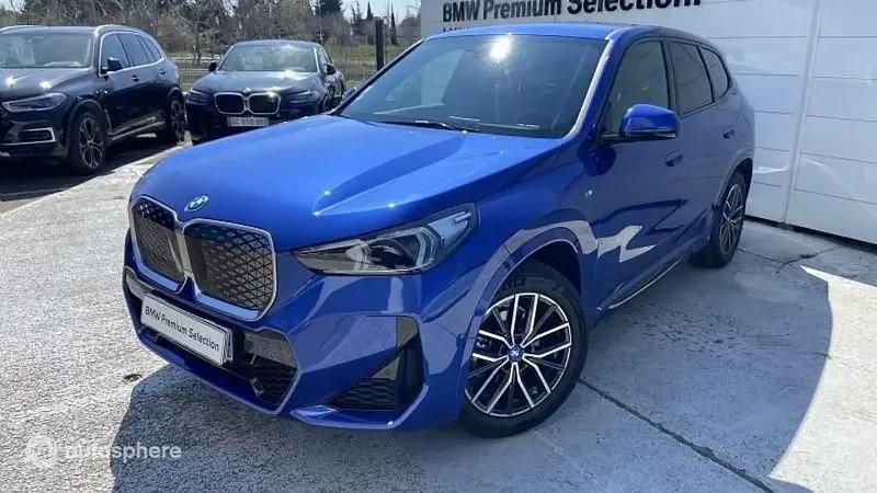 Bleu Utilisé 2023 BMW iX1 M Sport SUV | 36 499 € - Image 1/4