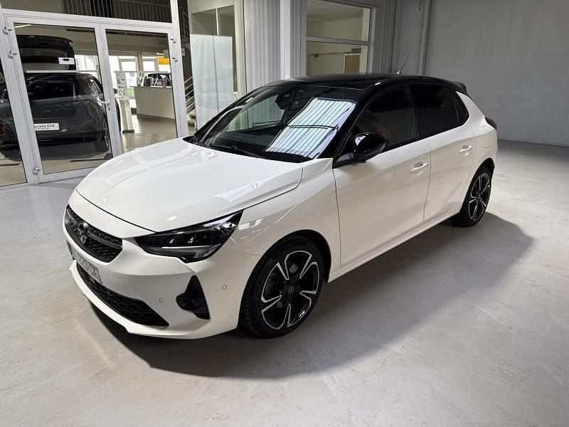 Blanc jade/toit noir Occasion 2022 Opel Corsa GS Line Citadine | 14 989 € (Bon prix) - Image 1/4