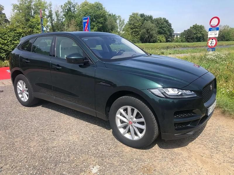 Vert Utilisé 2017 Jaguar F-Pace Prestige SUV | 22 990 € - Image 1/4