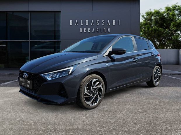 Gris Utilisé 2021 Hyundai i20 | 16 990 € (Prix juste) - Image 1/3