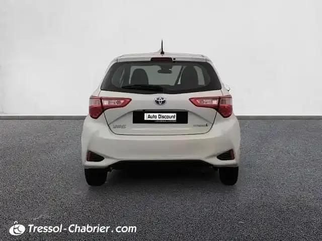 Occasion Toyota Yaris Hybrid 2018 Blanc Berline