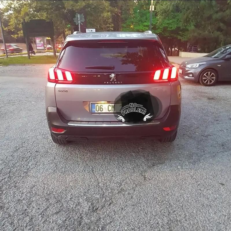 Occasion Peugeot 5008 Allure 120 ch (88 kW) 2017 Monospace
