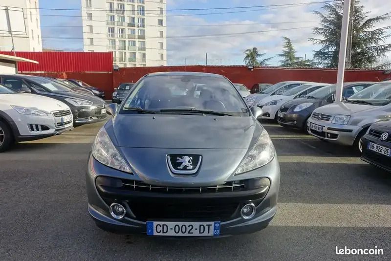 Gris Utilisé 2007 Peugeot 207 Premium Berline | 4 200 € (Prix juste) - Image 1/4