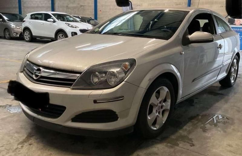 Occasion Opel Astra 126 ch (92 kW) 2005 Gris Coupé