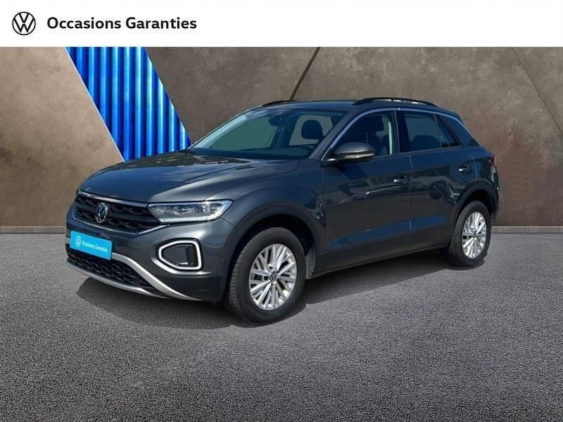 Gris indium métallisée Utilisé 2024 VW T-Roc Life SUV | 28 290 € (Prix juste) - Image 1/4