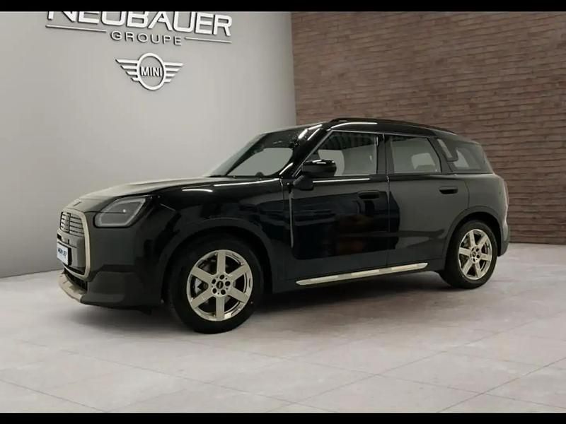 Noir Utilisé 2024 Mini Countryman Favoured SUV | 36 990 € - Image 1/4