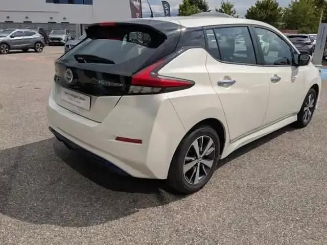 Occasion Nissan Leaf Acenta 110 kW (150 ch) 2021 Blanc Citadine