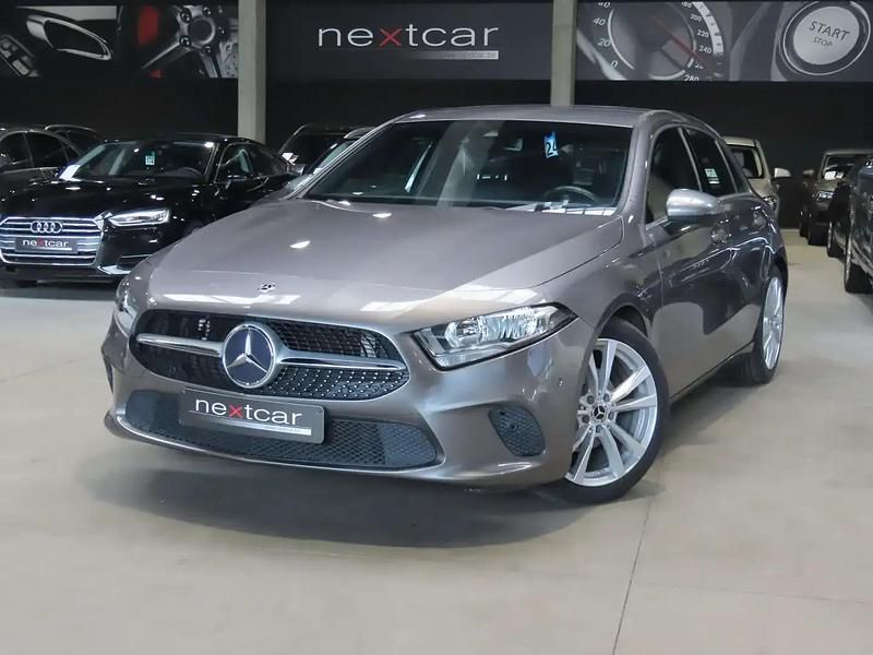 Gris Occasion 2018 Mercedes A180 Berline | 19 990 € (Bon prix) - Image 1/4