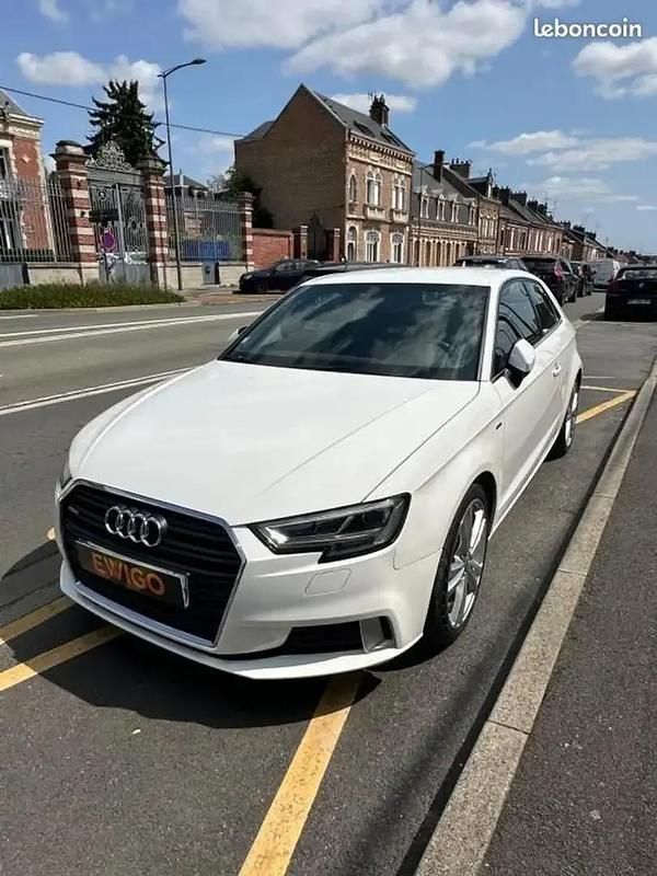 Blanc Utilisé 2017 Audi A3 S-Line Berline | 20 990 € (Prix juste) - Image 1/4