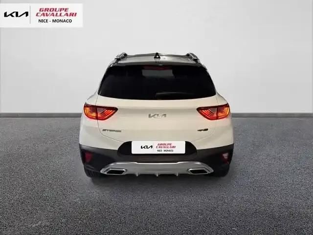 Occasion Kia Stonic 120 ch (88 kW) 2024 Clear white s SUV
