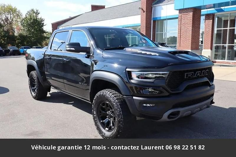 Noir Utilisé 2022 Dodge Ram Pick-up | 102 553 € (Prix juste) - Image 1/4