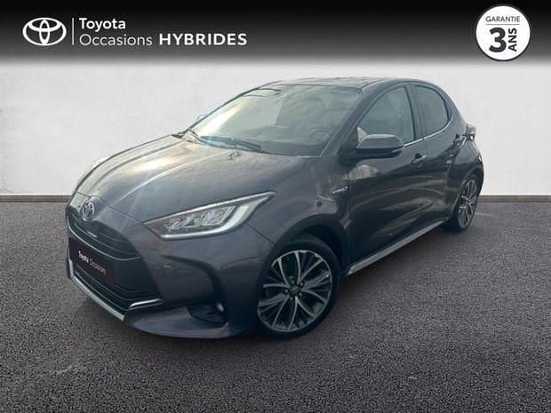 Gris Utilisé 2021 Toyota Yaris Hybrid | 21 980 € (Prix juste) - Image 1/4
