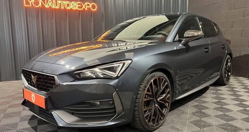 Gris Utilisé 2023 Cupra Leon VZ Break | 37 900 € (Prix assez cher) - Image 1/4