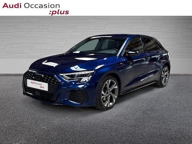 Bleu navarre métallisé Utilisé 2023 Audi A3 S-Line | 29 695 € (Prix juste) - Image 1/4