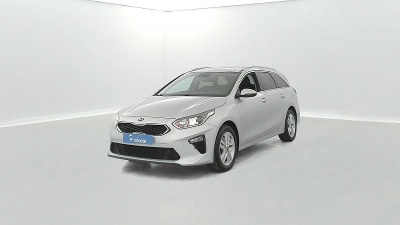 Utilisé 2020 Kia Ceed Active Berline | 18 290 € (Prix juste) - Image 1/4