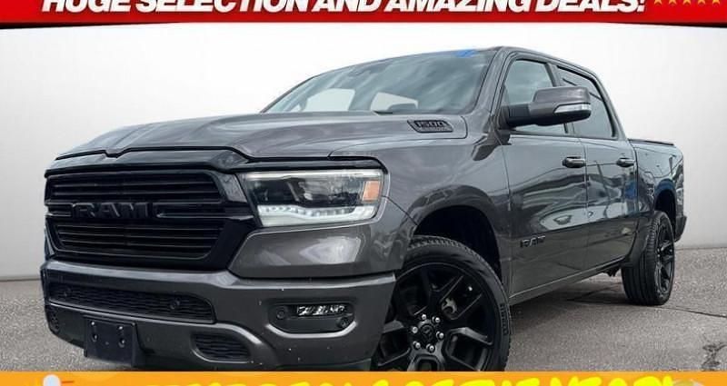 Gris Utilisé 2022 Dodge Ram Pick-up | 47 950 € (Prix juste) - Image 1/4