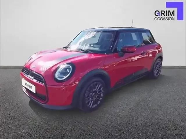 Chili red ii Utilisé 2024 Mini Cooper Classic Citadine | 28 489 € - Image 1/4
