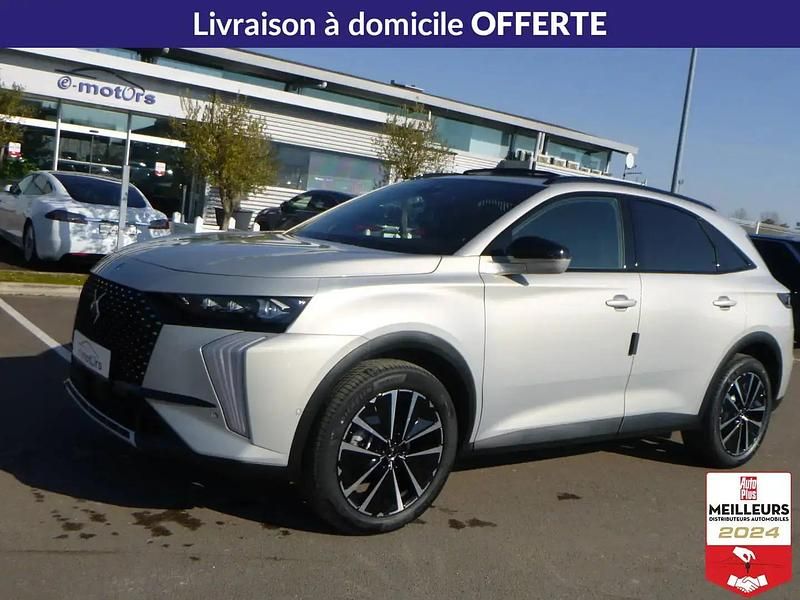Blanc Nouvelle 2025 DS Automobiles DS7 Crossback SUV | 33 490 € (Prix juste) - Image 1/4