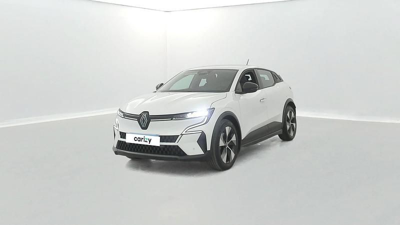 Blanc Occasion 2022 Renault Megane E-Tech Equilibre Berline | 18 470 € (Bon prix) - Image 1/4