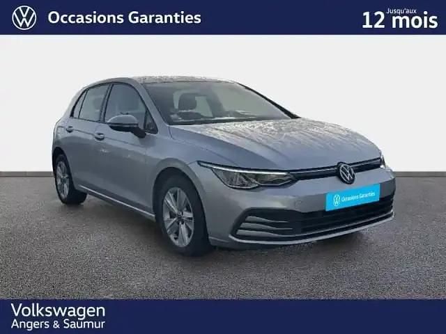 Occasion VW Golf VIII 2022 Reflet argent metallise Berline