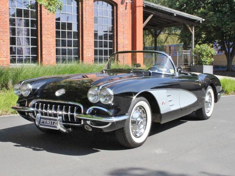 Noir Utilisé 1960 Chevrolet Corvette Cabriolet | 99 900 € - Image 1/4