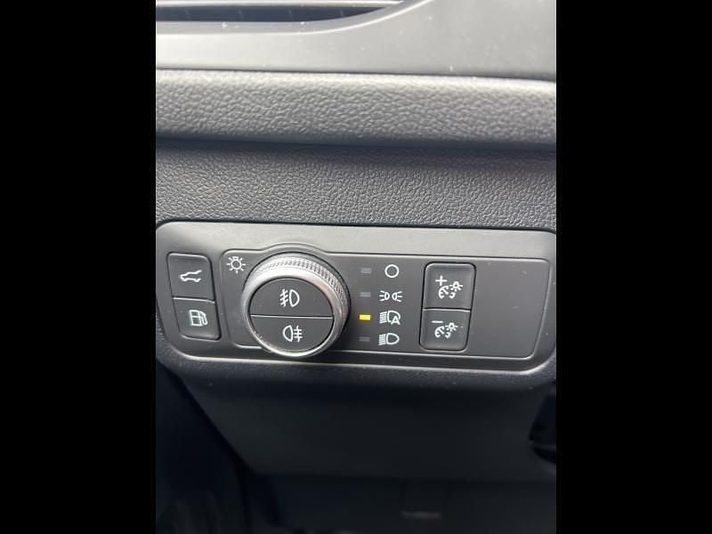 Image 3/4