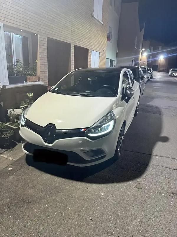 Occasion 2018 Renault Clio IV GT-Line Berline | 11 000 € (Bon prix) - Image 1/4
